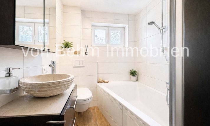 V011-2026_Badezimmer m. Wanne_EG