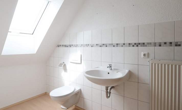 Gäste WC Spitzeboden