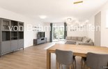 M020-2026_Wohnraum_Ansicht_2_KI_bearbeitet