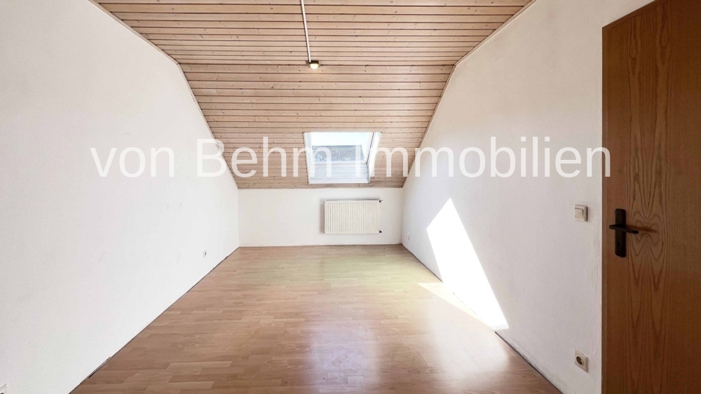 V009-2026 Schlafzimmer DG